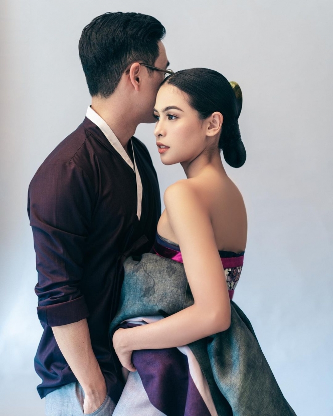 resources_photonews_2022_05_24_63791_664xauto-16-potret-prewedding-maudy-ayunda-dan-jesse-choi-yang-baru-terungkap-dari-yang-casual-sampai-elegan-pakai-hanbok-khas-korea-220524n-004